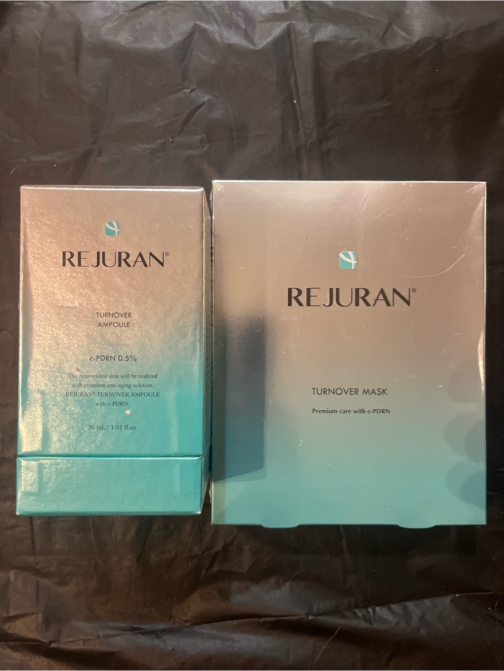 REJURAN Turnover Mask & Ampoule Set in Teal